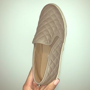 Steve Madden slip ons